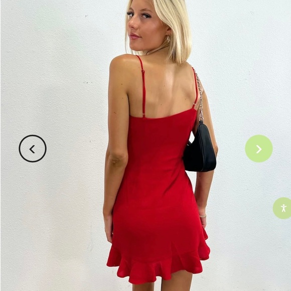❤️princess Polly “first priority” DRESS❤️

❣️NEW WITH TAGS❣️NEVER WORN - Picture 5 of 10